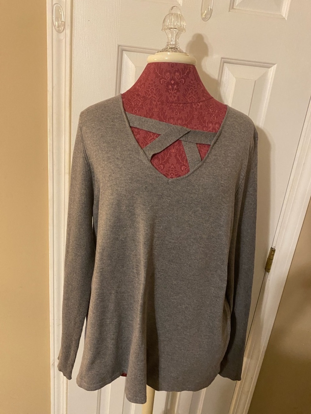 Kim Rogers Gray Crisscross V-Neck Sweater Top Size XL